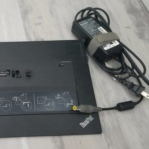 Pre-owned Lenovo ThinkPad Docking Station Type 4338 with Adapter - no keys.